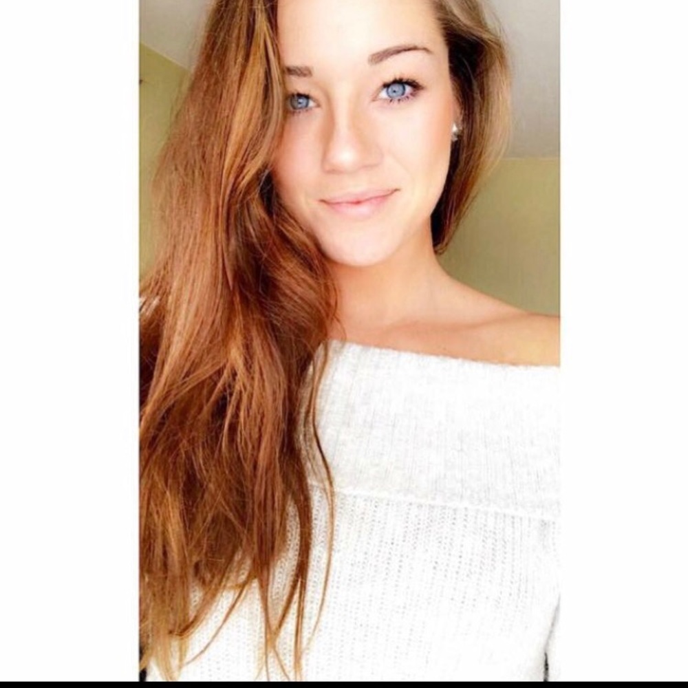 Meet your Posher, Larissa